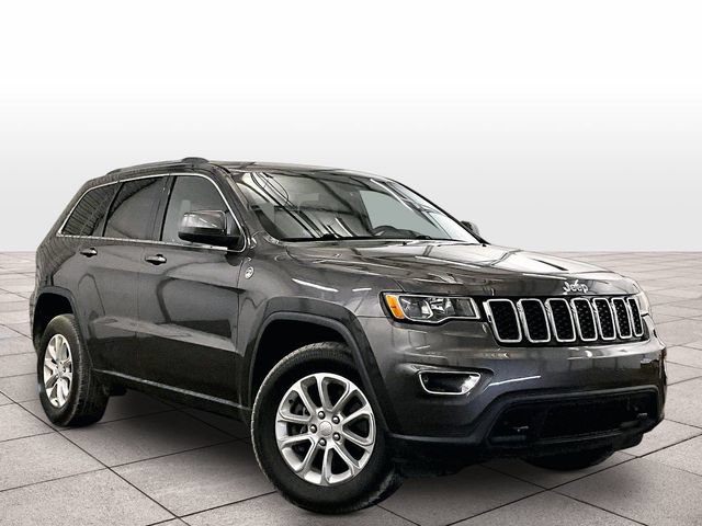 Used 2021 Jeep Grand Cherokee Laredo AWD/4WD image 2
