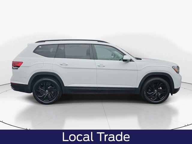 Used 2022 Volkswagen Atlas SE w/ Black Wheel Package FWD image 3