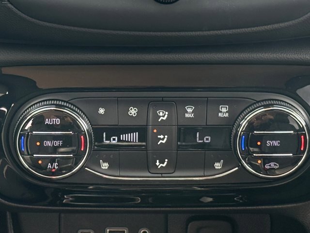 Used 2023 Buick Encore GX Select w/ Sport Touring Package FWD image 4