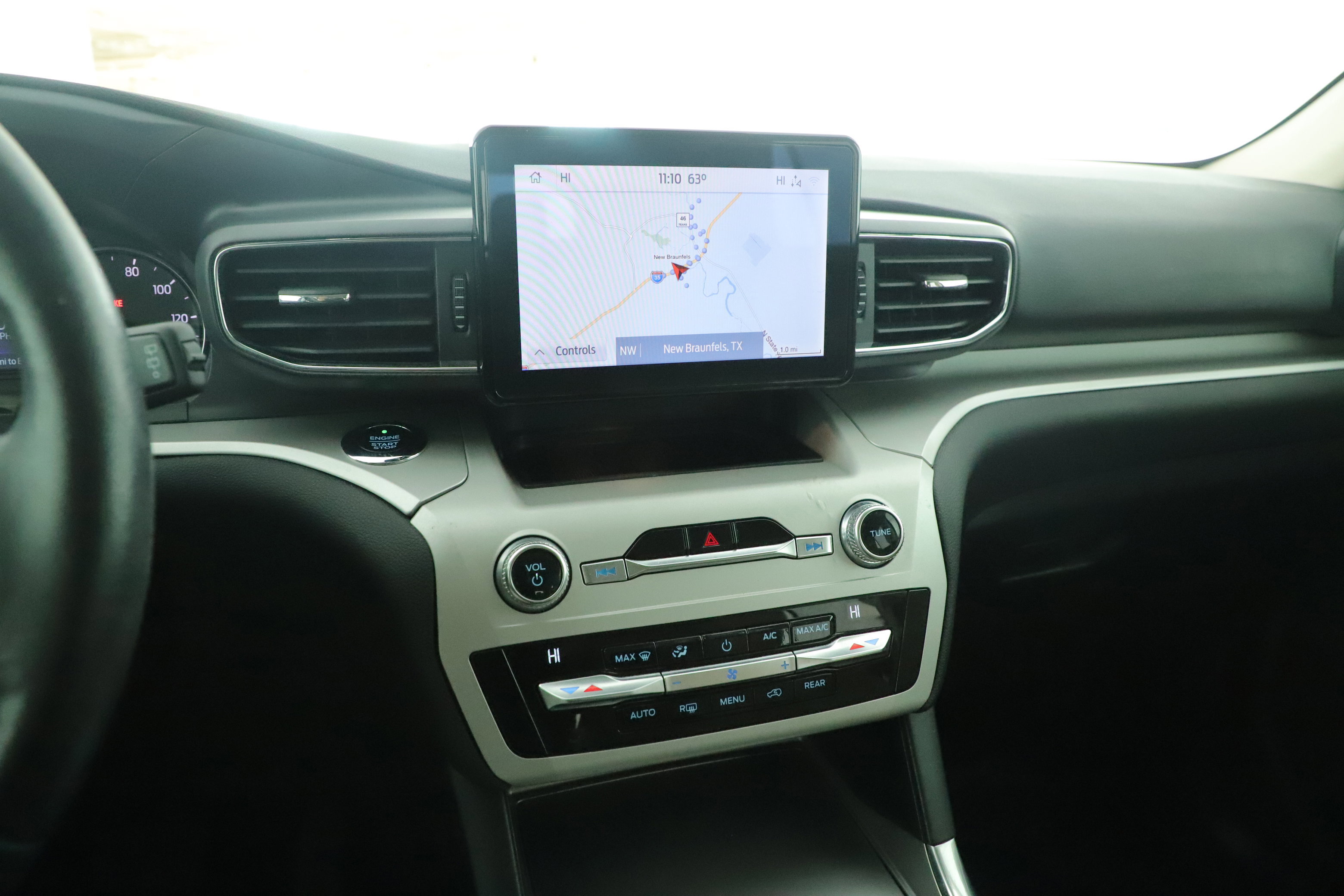 Certified 2020 Ford Explorer XLT w/ Equipment Group 202A image 20