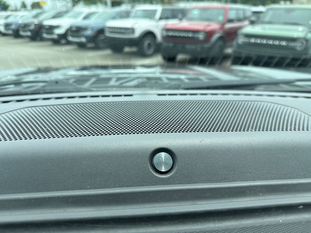 Certified 2022 Ford F150 Lariat w/ Equipment Group 502A High image 35