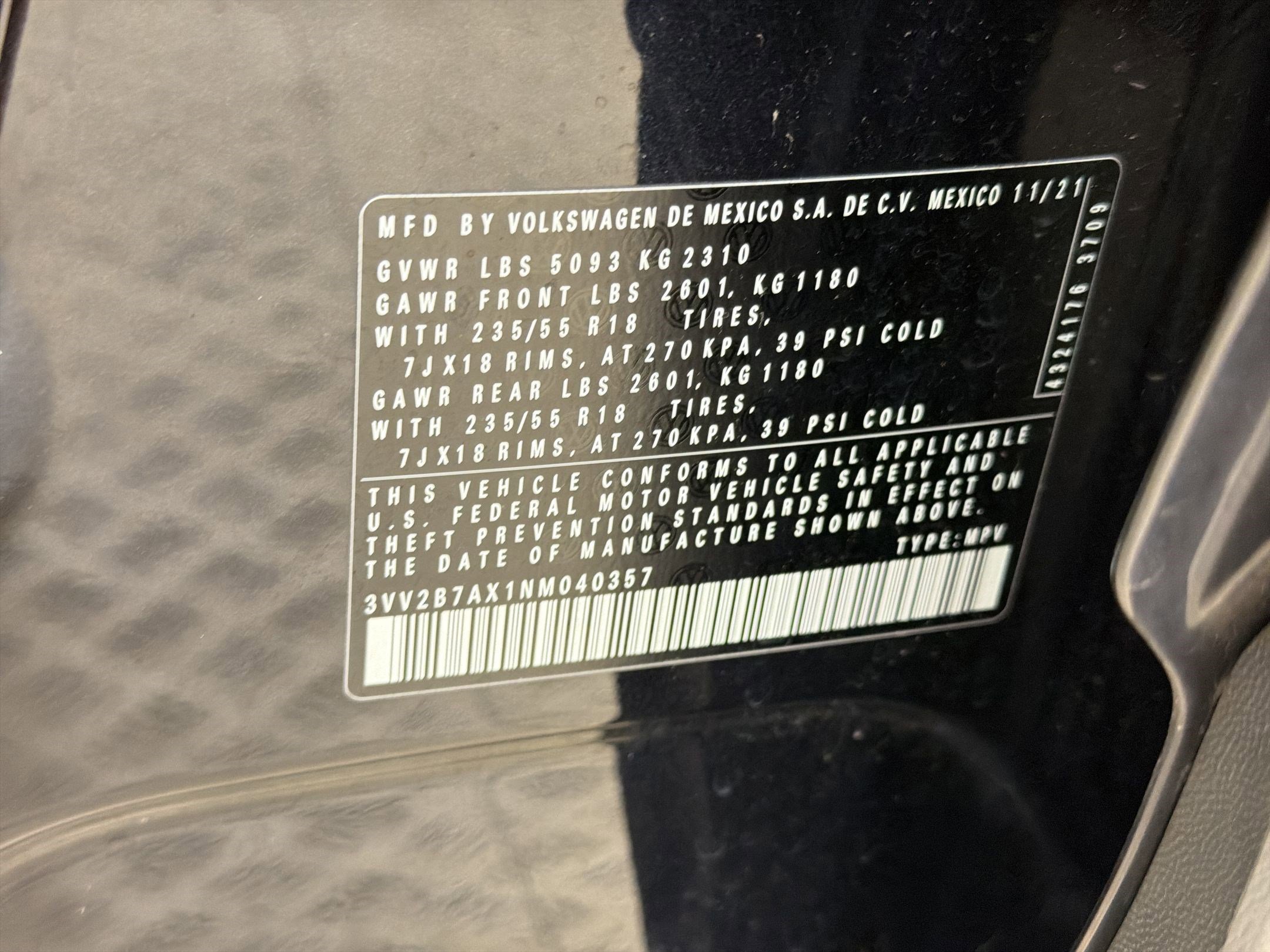 Used 2022 Volkswagen Tiguan SE w/ Panoramic Sunroof Package image 17