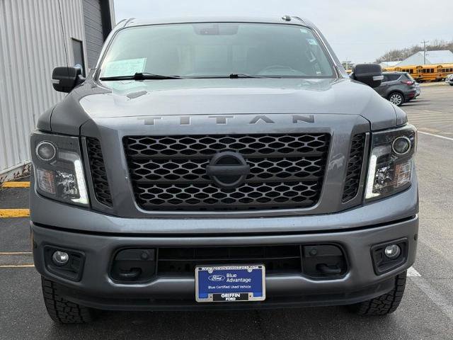 Used 2019 Nissan Titan SV w/ SV Convenience Package image 8