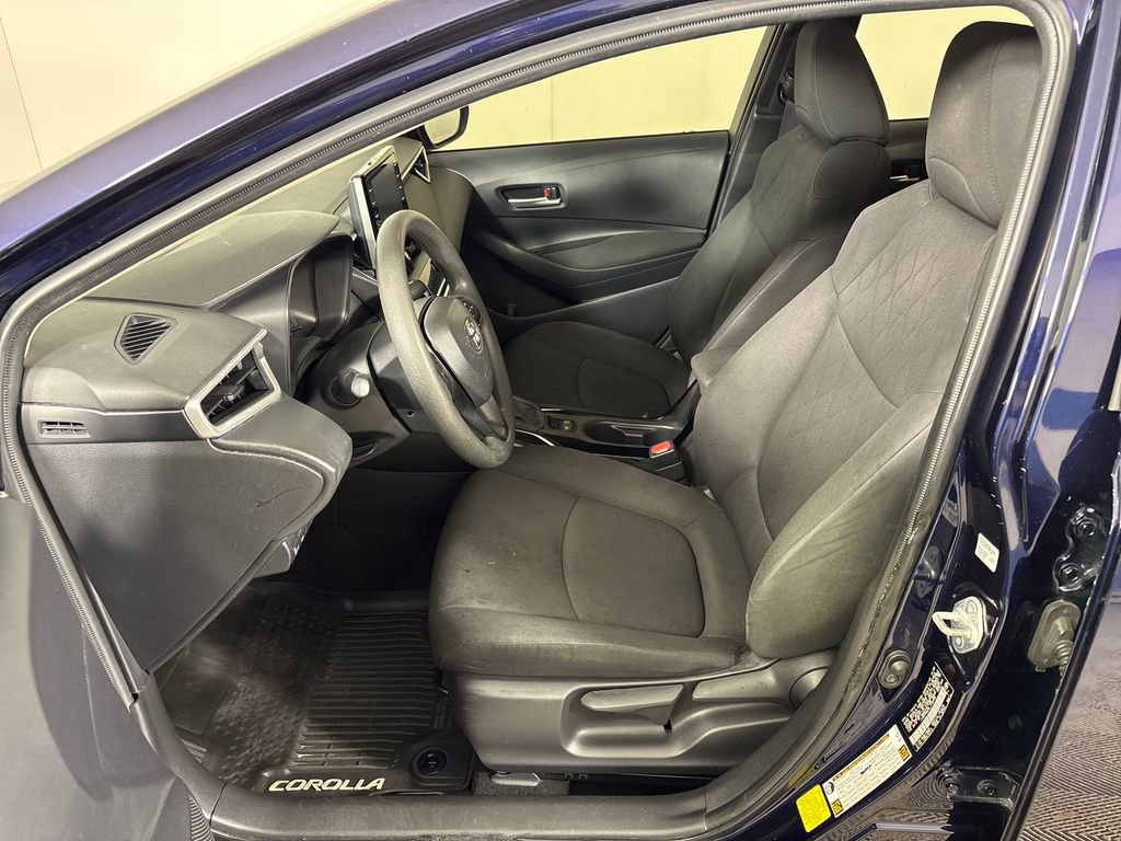 Used 2020 Toyota Corolla LE image 18