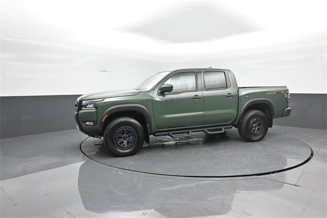 Used 2025 Nissan Frontier PRO-4X w/ Pro Convenience Package image 4