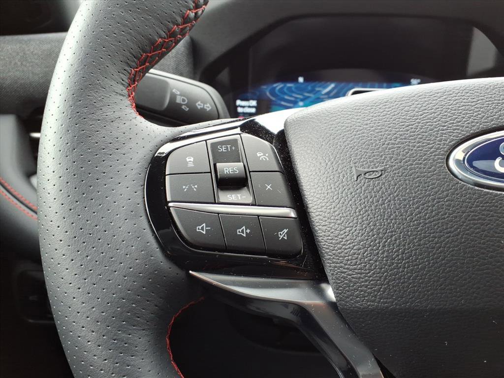 Certified 2025 Ford Explorer ST-Line image 19