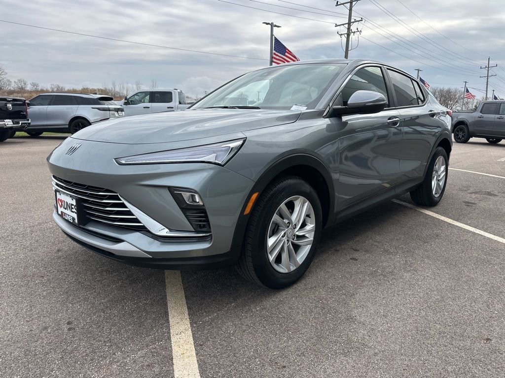 Used 2025 Buick Envista Preferred image 14