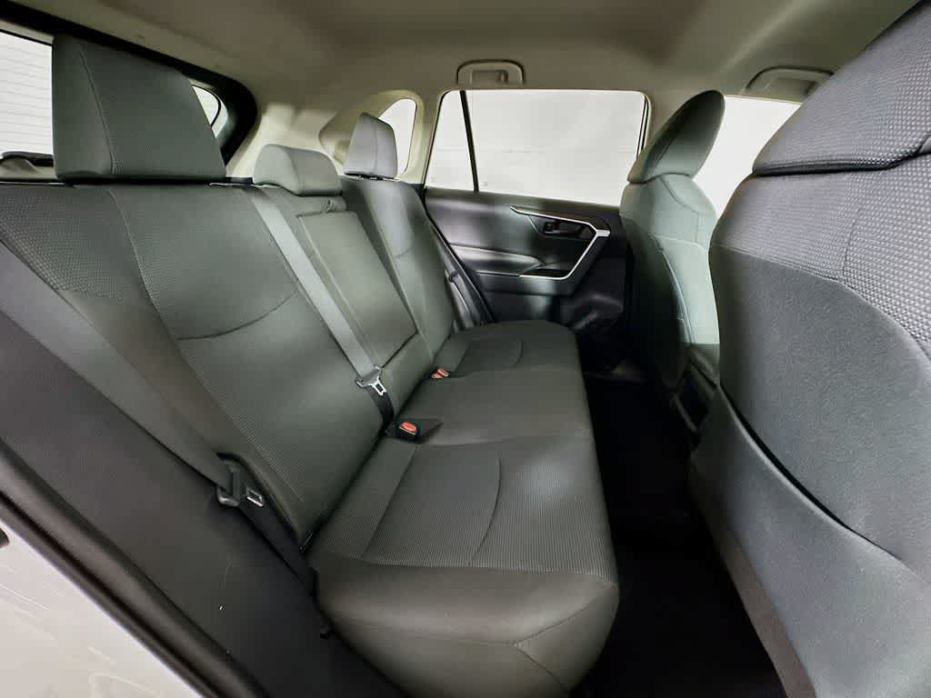 Used 2021 Toyota RAV4 LE FWD image 30