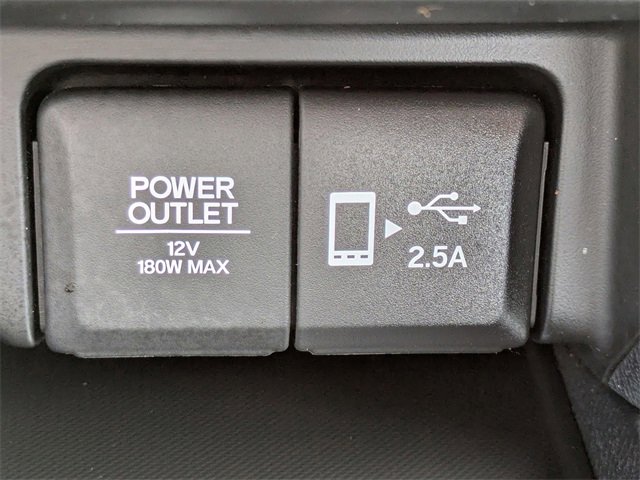 Used 2021 Honda Pilot Touring image 22