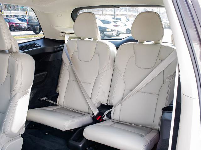 Used 2023 Volvo XC90 B6 Ultimate w/ Protection Package AWD/4WD image 17