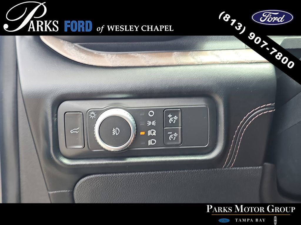 Certified 2021 Ford Explorer Platinum w/ Equipment Group 601A image 28