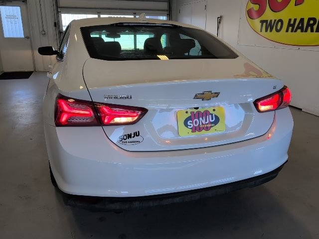 Used 2022 Chevrolet Malibu LT FWD image 34