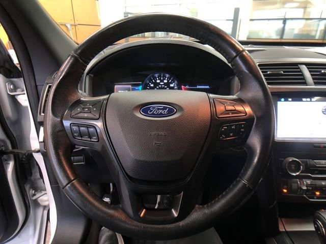 Certified 2018 Ford Explorer XLT w/ Equipment Group 201A image 13