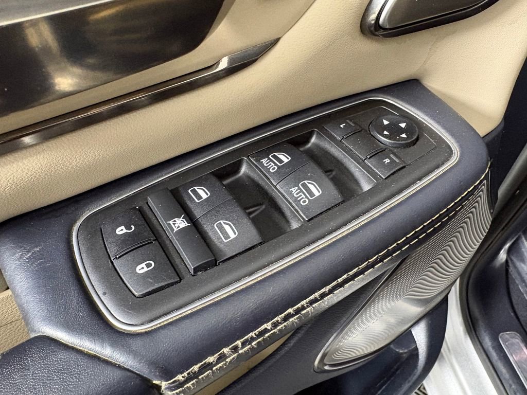 Used 2019 RAM 1500 Limited AWD/4WD image 12