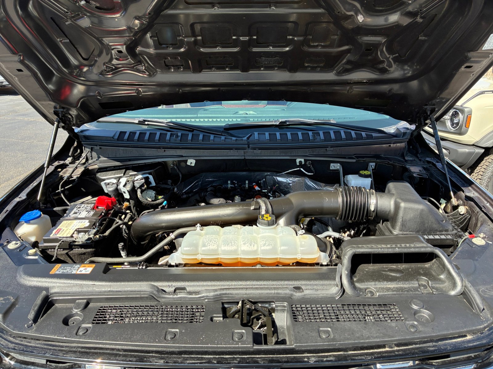 Certified 2024 Ford Expedition Limited image 21