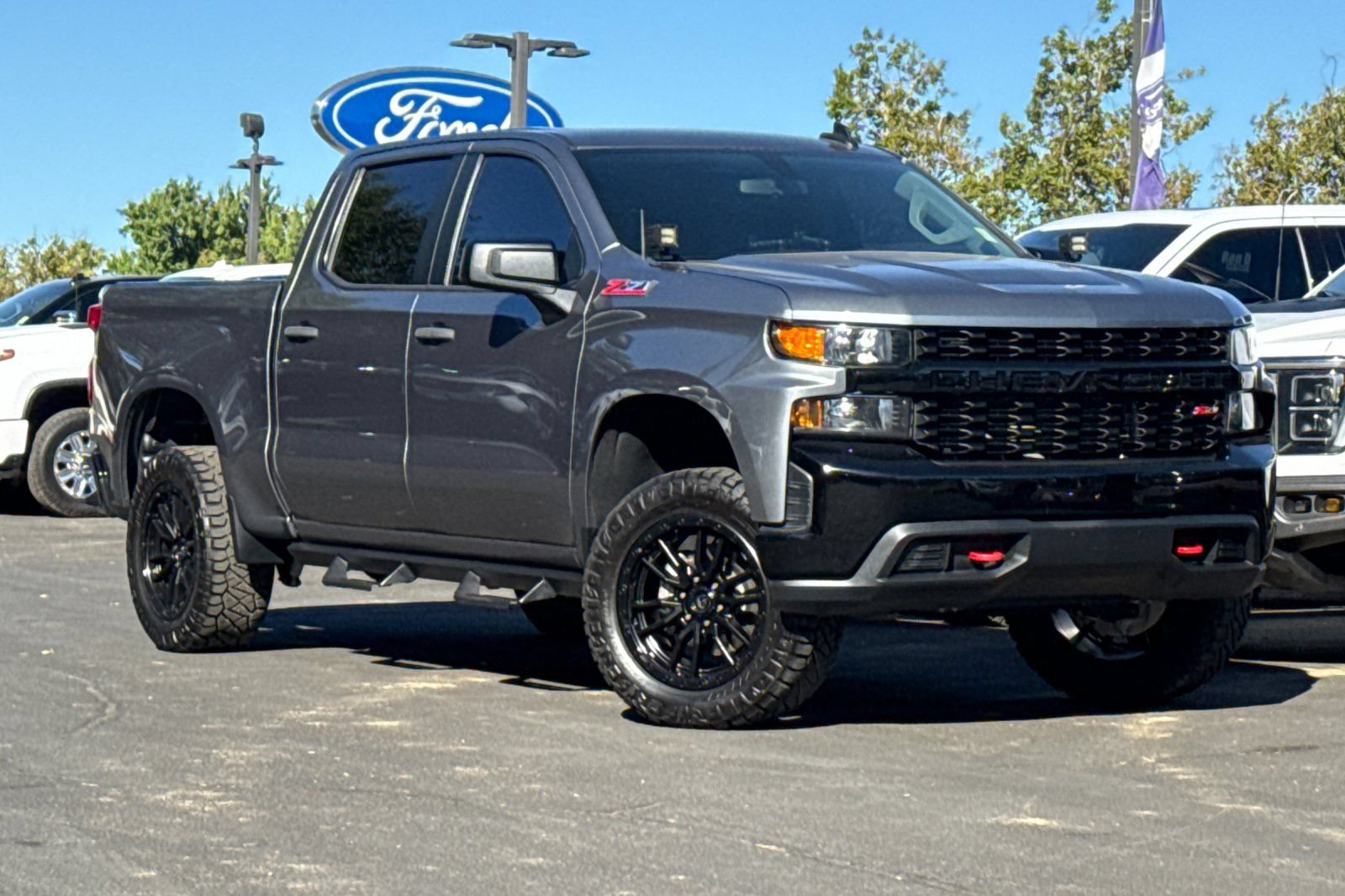 Used 2020 Chevrolet Silverado 1500 Custom Trail Boss w/ Infotainment Package AWD/4WD image 2