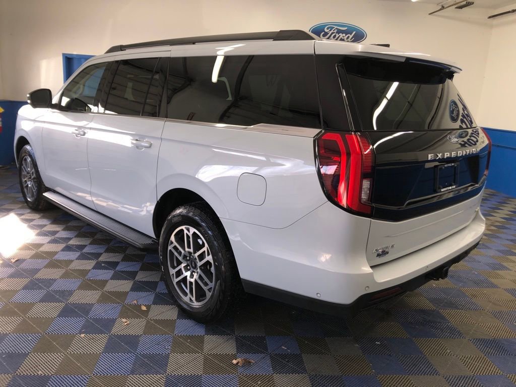 Certified 2025 Ford Expedition Max Active image 3