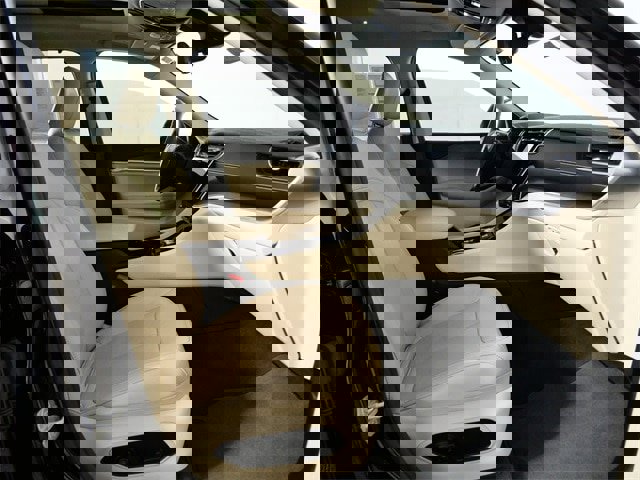 Used 2022 Jeep Grand Cherokee L Limited w/ Luxury Tech Group II image 11