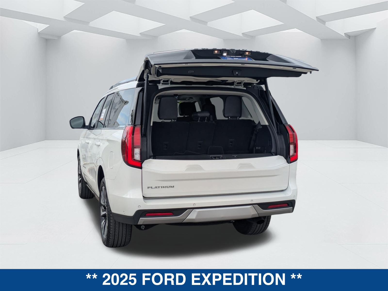 Certified 2025 Ford Expedition Platinum w/ Driver's Package AWD/4WD image 13