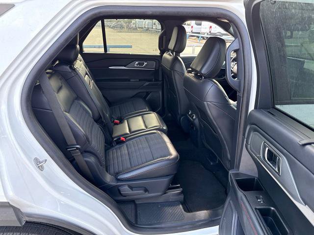 Certified 2025 Ford Explorer ST-Line w/ Premium Package RWD image 12