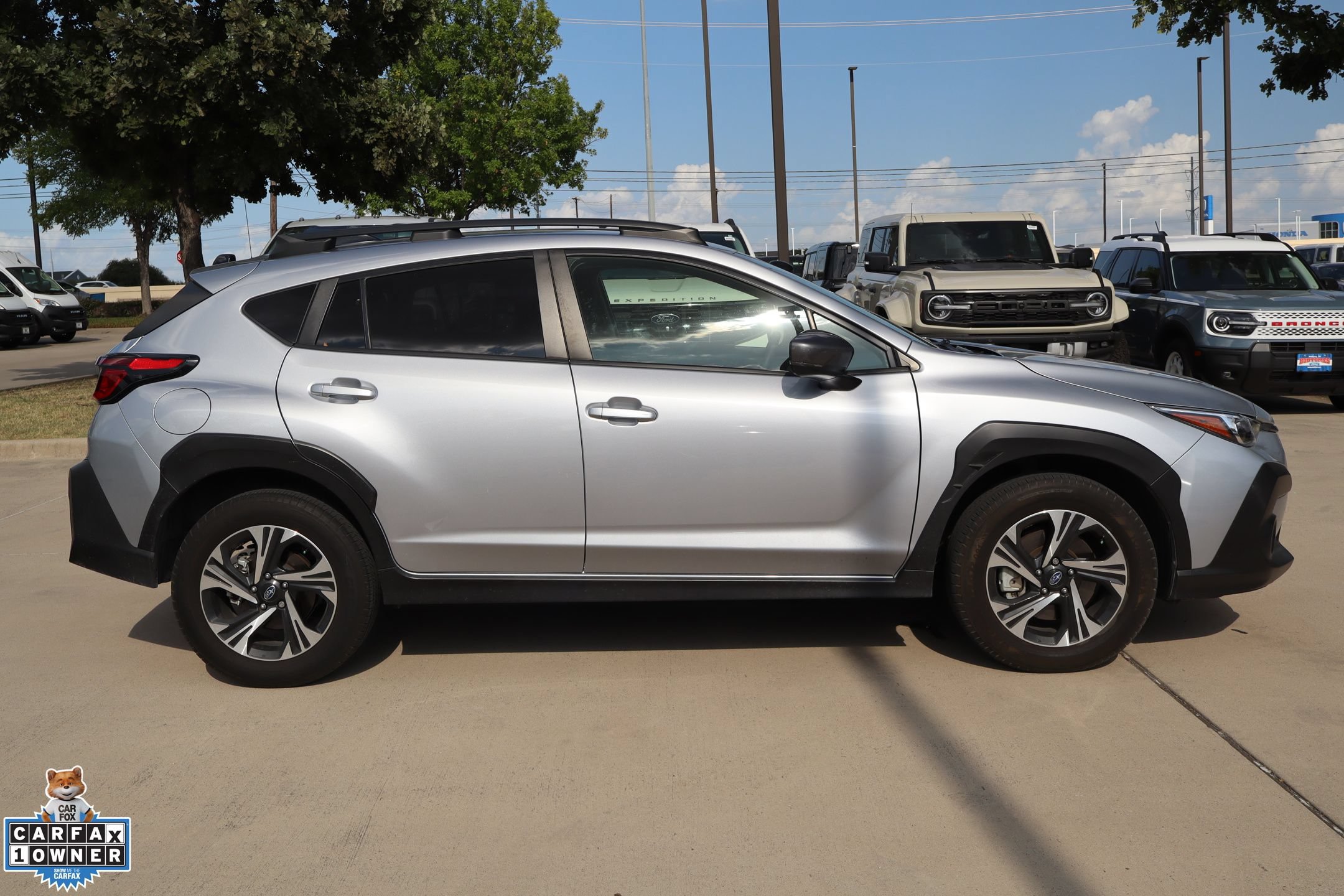 Used 2024 Subaru Crosstrek 2.0i Premium w/ Crosstrek Mirror Package AWD/4WD image 2