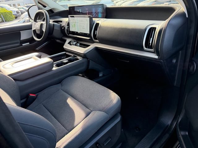 Certified 2025 Ford Expedition Active RWD image 17
