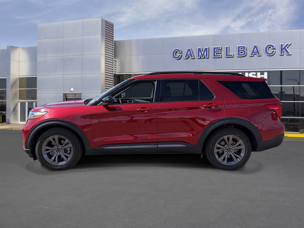 Certified 2023 Ford Explorer XLT w/ Equipment Group 202A RWD image 3