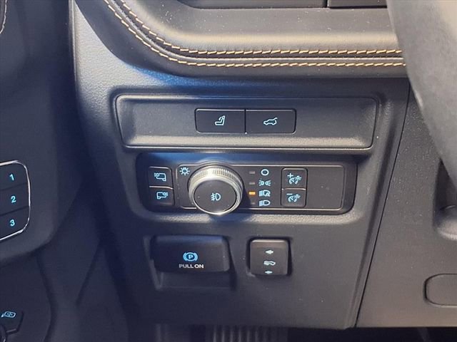 Certified 2022 Ford Expedition Platinum image 24