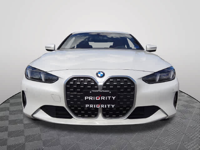 Used 2025 BMW 430i xDrive Coupe w/ Premium Package AWD/4WD image 5