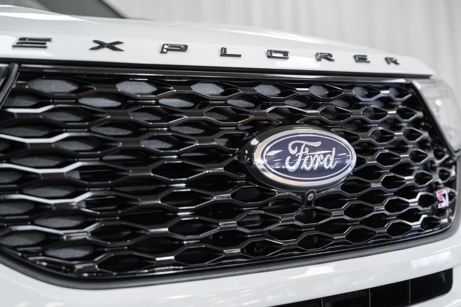 Certified 2024 Ford Explorer ST w/ Equipment Group 401A image 7