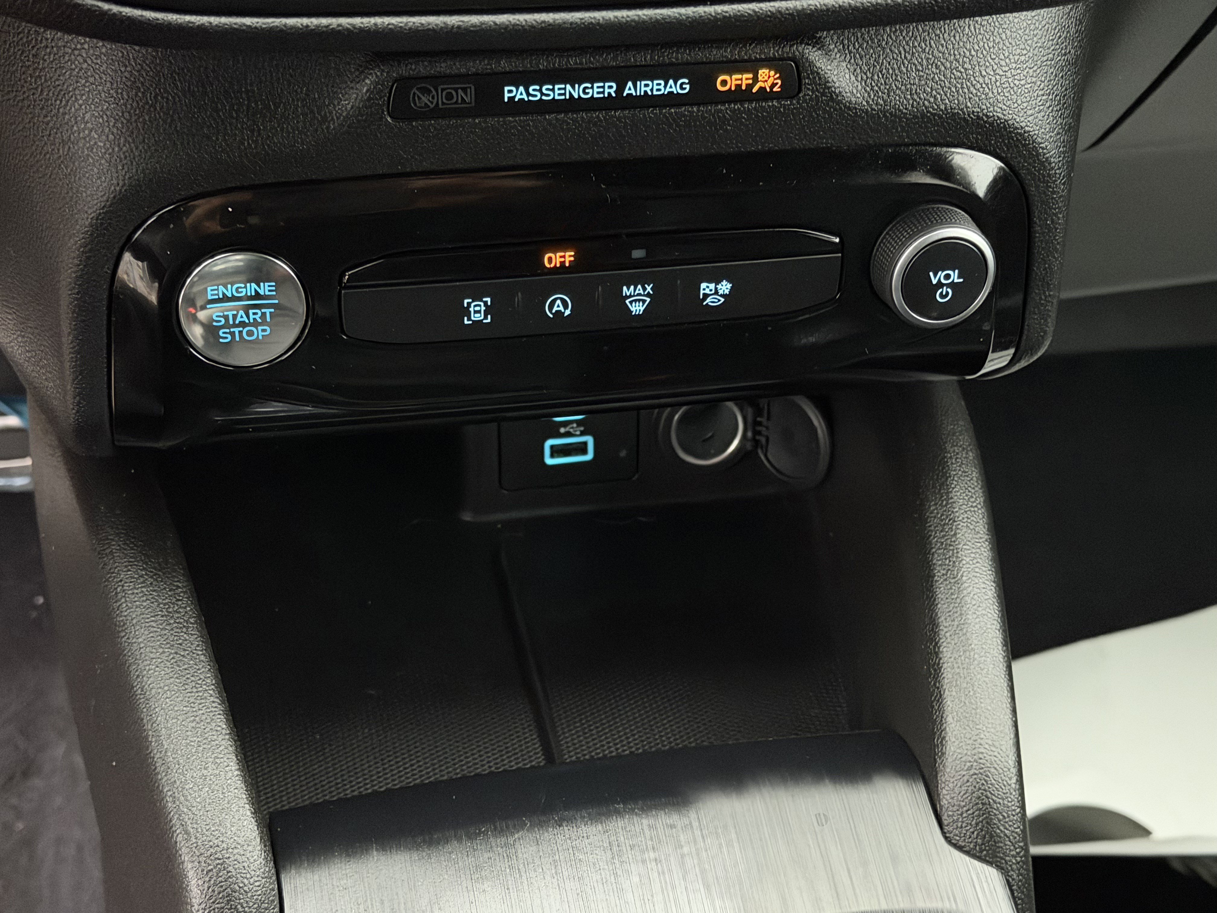 Certified 2023 Ford Escape ST-Line w/ Tech Pack #1 FWD image 21