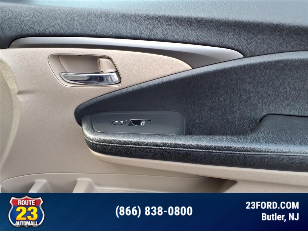 Used 2019 Honda Pilot LX image 9