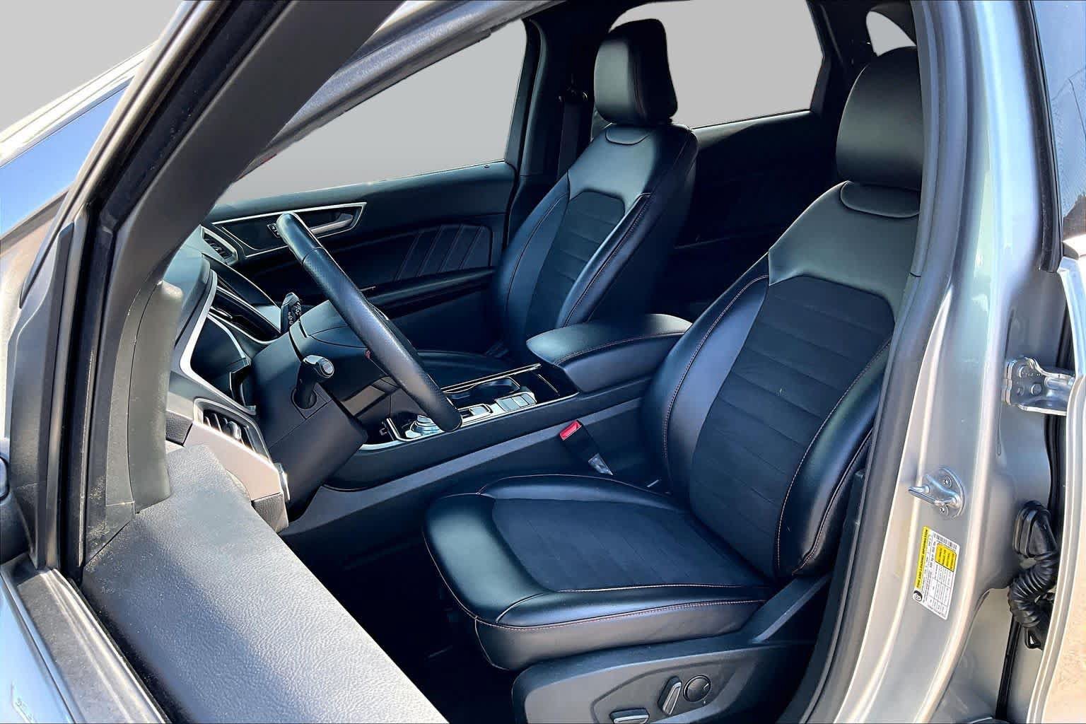 Certified 2020 Ford Edge ST-Line FWD image 8