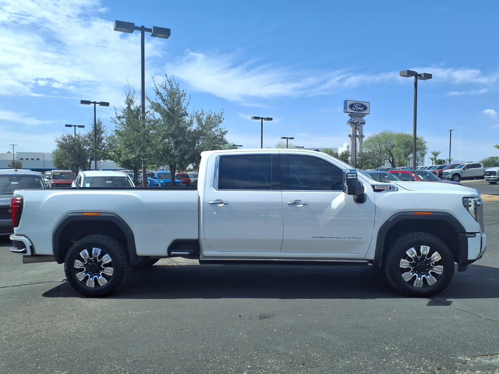Used 2024 GMC Sierra 3500 Denali w/ Technology Package AWD/4WD image 7