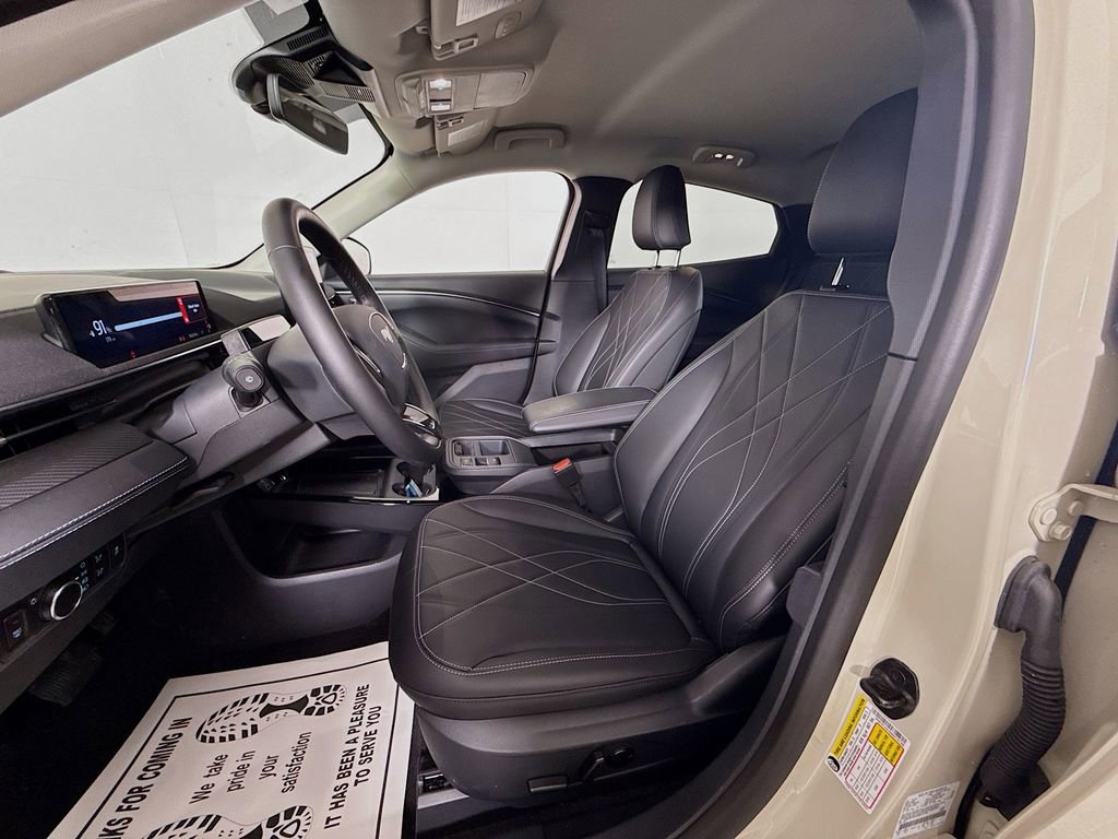 Certified 2025 Ford Mustang Mach-E Select w/ Comfort Package Lite image 9
