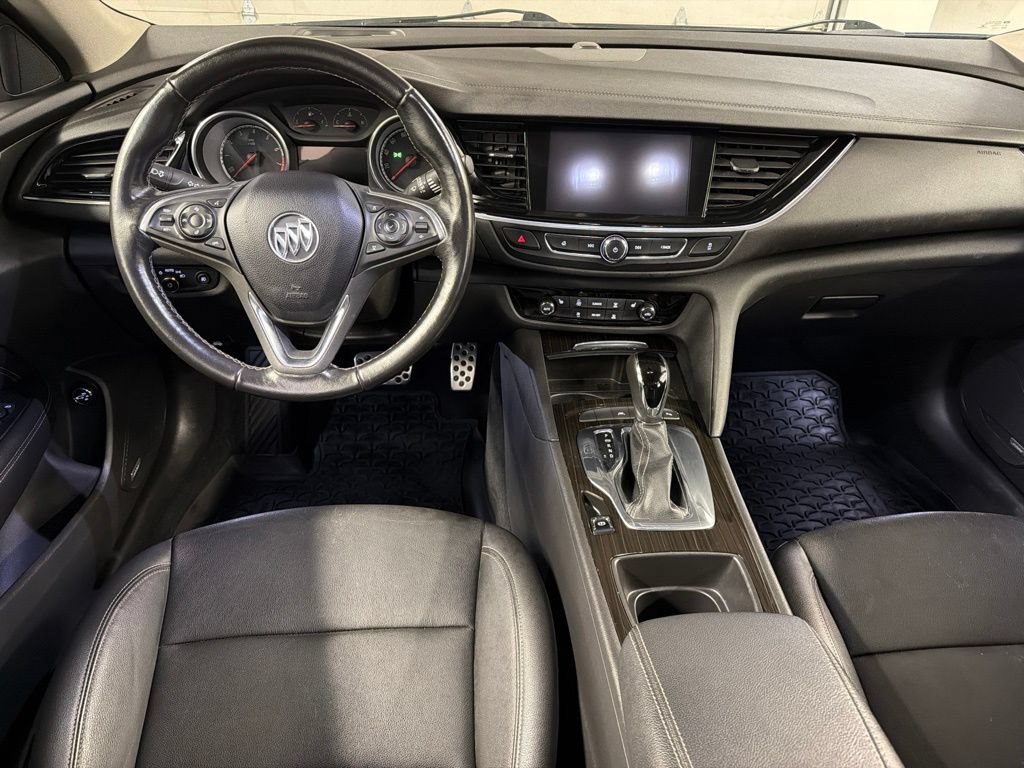 Used 2018 Buick Regal Essence w/ Driver Confidence Package #1 AWD/4WD image 8