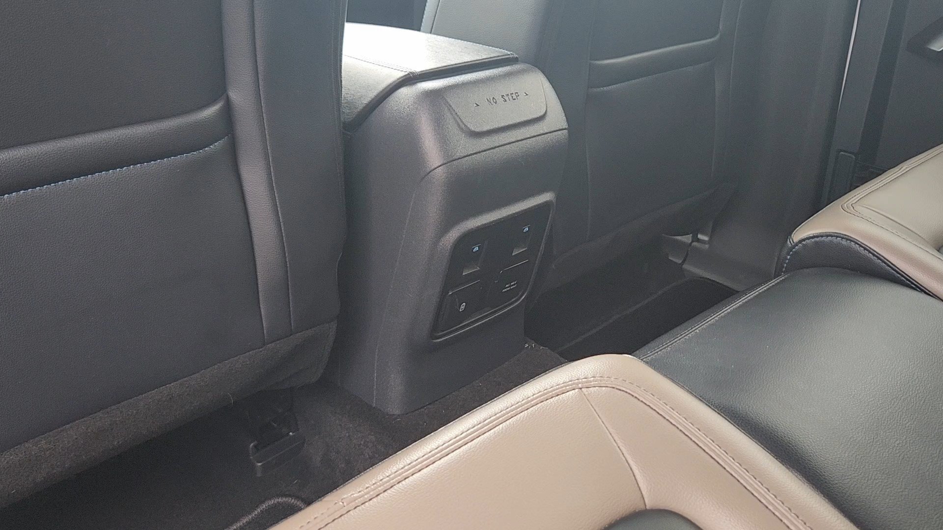 Certified 2024 Ford Bronco Wildtrak AWD/4WD image 17