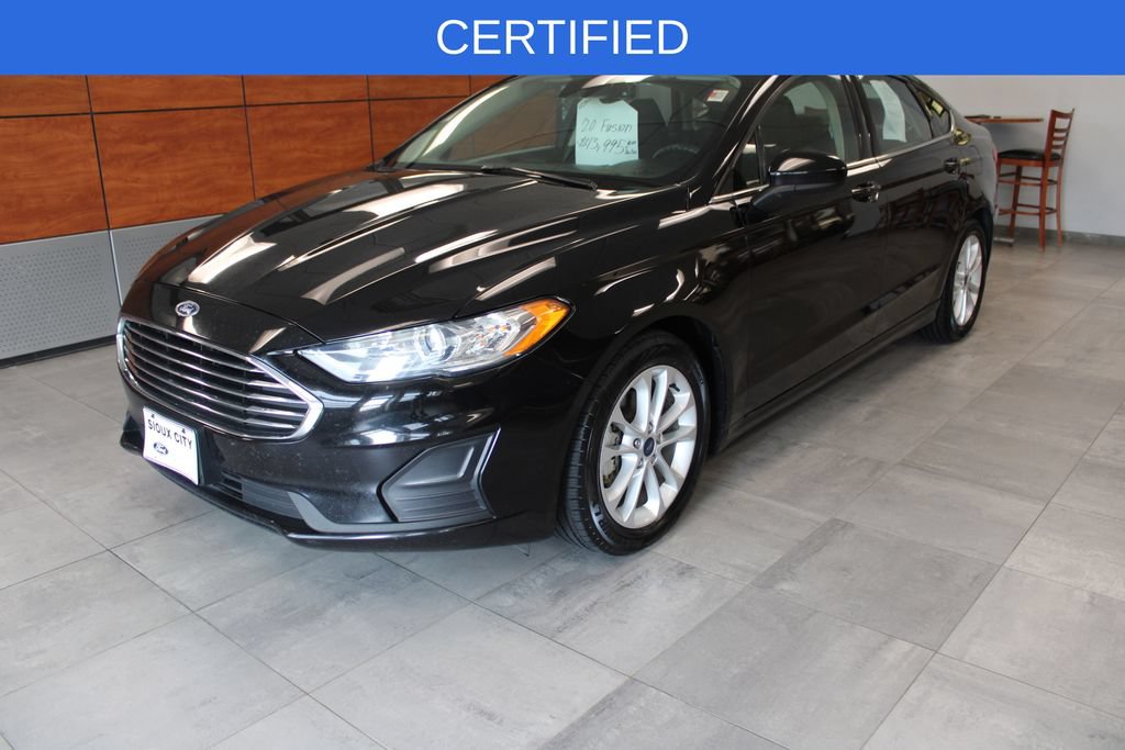 Certified 2020 Ford Fusion SE FWD image 1