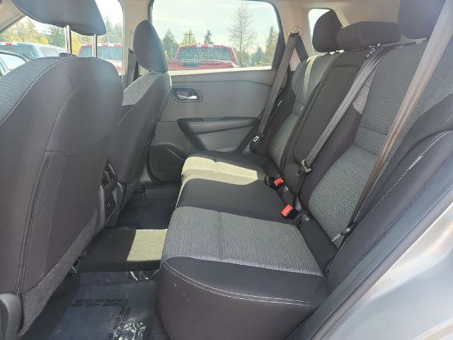Used 2023 Nissan Rogue SV AWD/4WD image 10