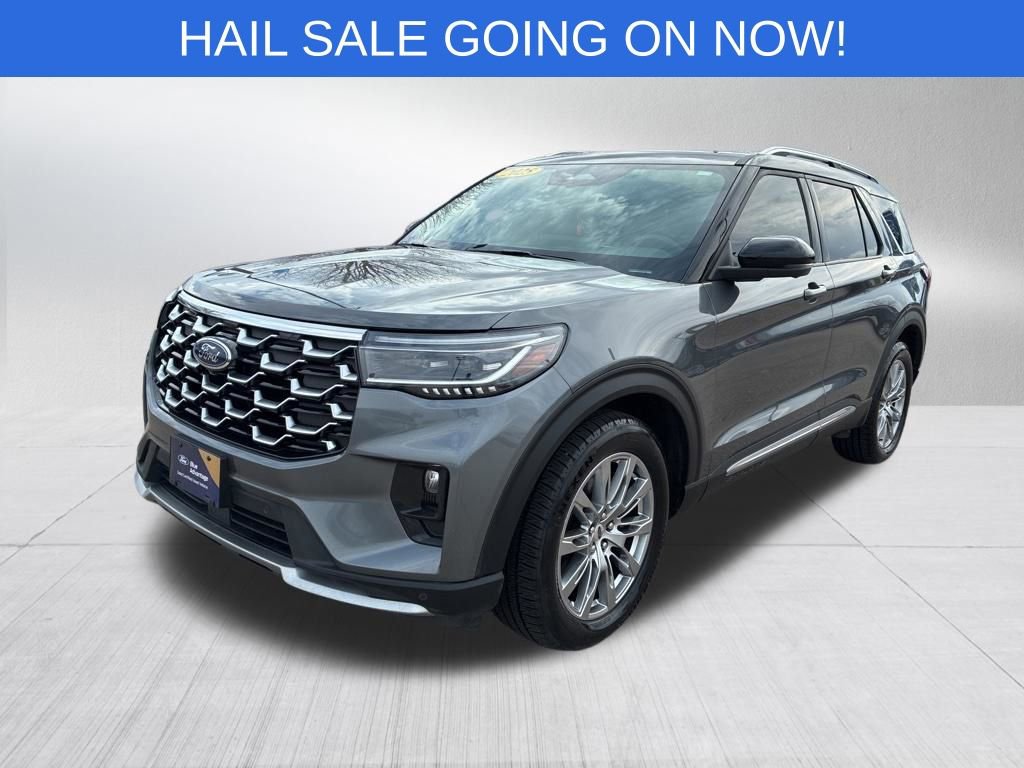 Certified 2025 Ford Explorer Platinum image 4