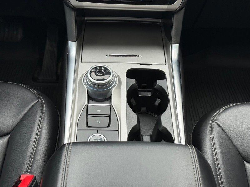 Certified 2023 Ford Explorer XLT image 13