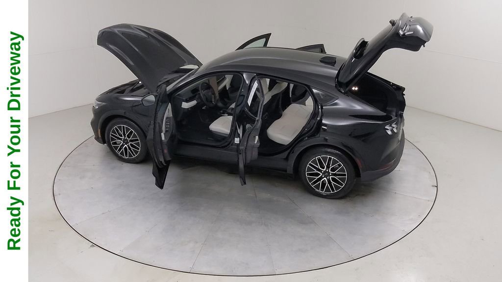 Certified 2025 Ford Mustang Mach-E Premium image 50