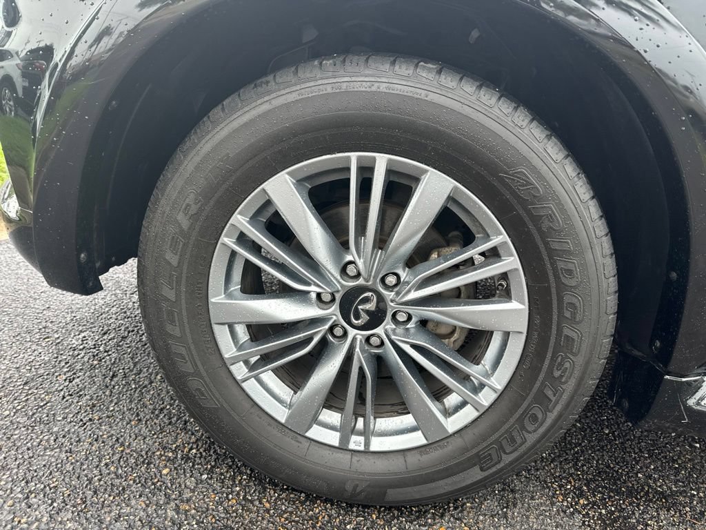 Used 2022 INFINITI QX80 Luxe w/ Cargo Package AWD/4WD image 11