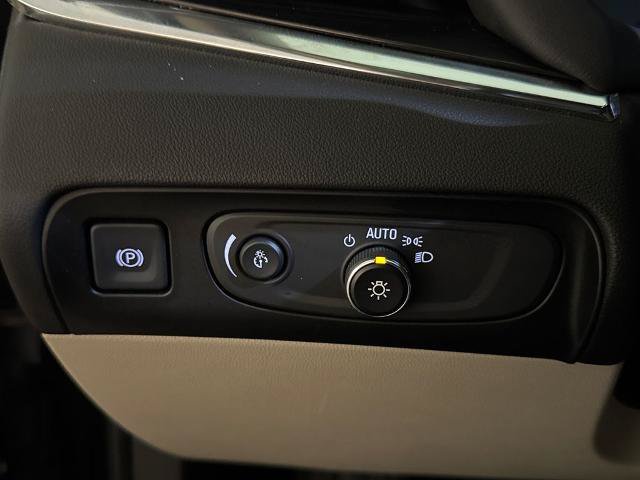 Used 2018 Buick Enclave Essence w/ Trailering Package FWD image 19