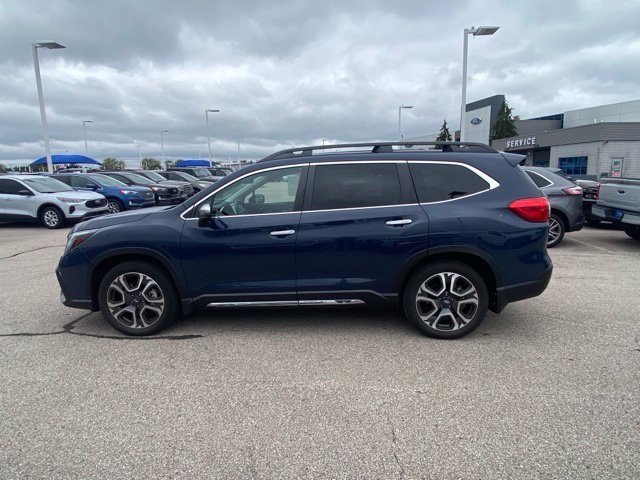 Used 2023 Subaru Ascent Touring AWD/4WD image 8