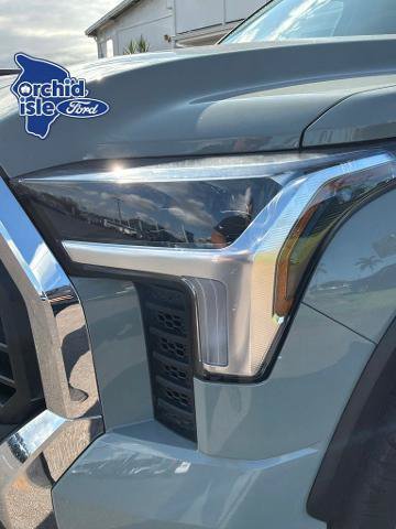 Used 2023 Toyota Tundra SR5 w/ TRD Off-Road Package AWD/4WD image 17