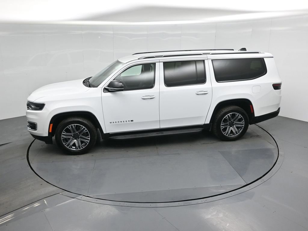 Used 2024 Jeep Wagoneer L Series II image 23