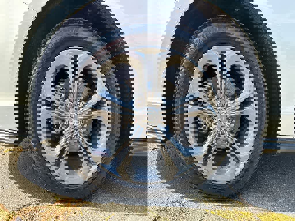 Used 2024 Honda Accord EX image 9