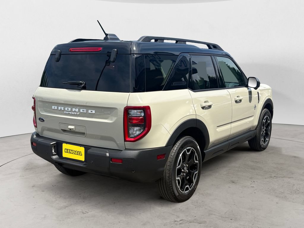 Certified 2025 Ford Bronco Sport Outer Banks w/ Outer Banks Tech Package+ AWD/4WD image 5