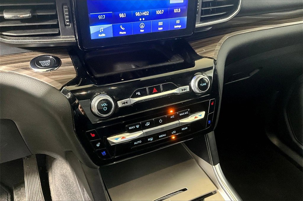 Certified 2024 Ford Explorer Limited image 25
